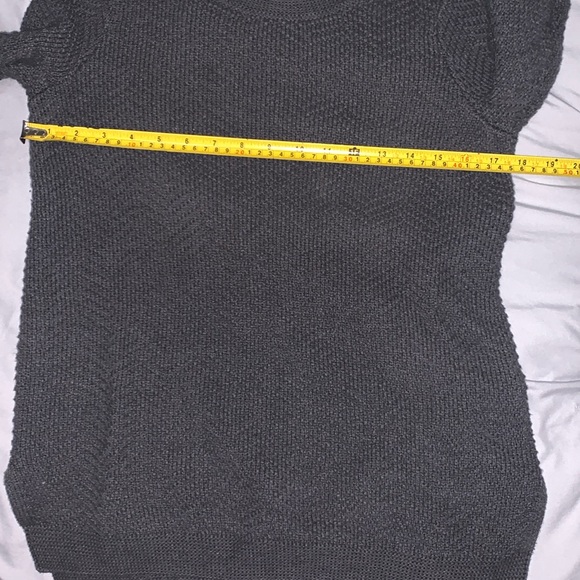 Meternity sweater from Old Navy! Size small - Picture 8 of 9